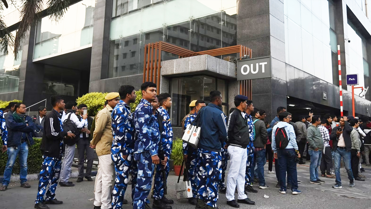 নথি চুরিতে ‘অভিযুক্ত’ ইডি কর্তাদের চিহ্নিত করতে প্রতীকের বাড়ি থেকে ফুটেজ সংগ্রহ পুলিশের