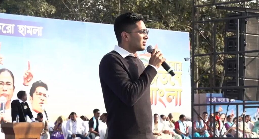 ‘কোচবিহার থেকে বিজেপিকে উপড়ে ফেলা সময়ের অপেক্ষা’, রণসংকল্প সভা থেকে তোপ অভিষেকের