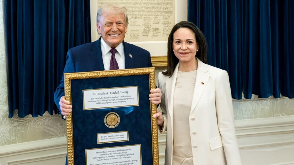 নোবেল পেলেন ট্রাম্প? নিজের পুরস্কার মার্কিন প্রেসিডেন্টকে দিলেন মাচাদো