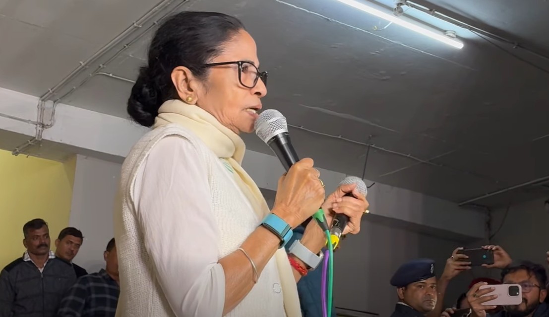 ভোটের কৌশল চুরি করতেই IPAC-র দপ্তরে ইডি হানা! BJP-র ‘রাজনৈতিক ষড়যন্ত্র’-র অভিযোগে বিক্ষোভ তৃণমূলের