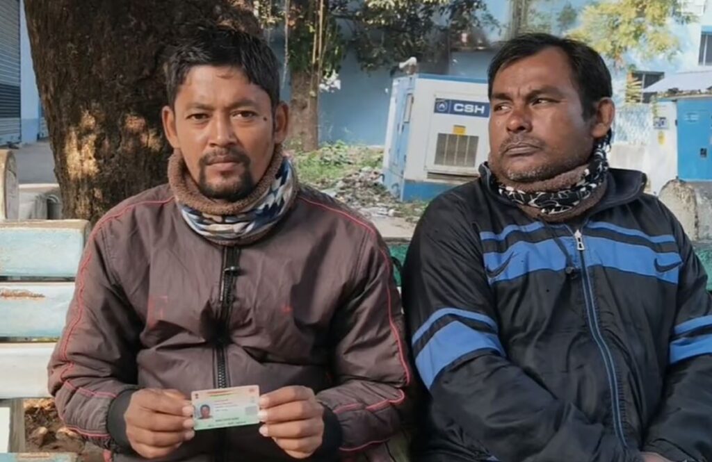 মা-বাবাকে হারিয়ে দাদুর কাছে মানুষ, SIR আতঙ্কে আত্মঘাতী মালদহের রাজবংশী বধূ